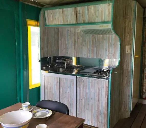 Recreational Farm De Kreitsberg Luxussátor Zeeland