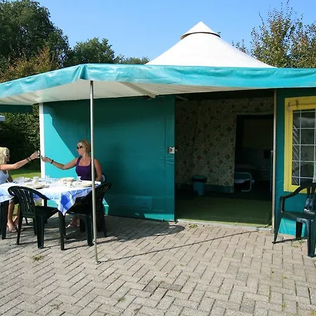 Luxe tent Boerderijcamping De Kreitsberg Zeeland