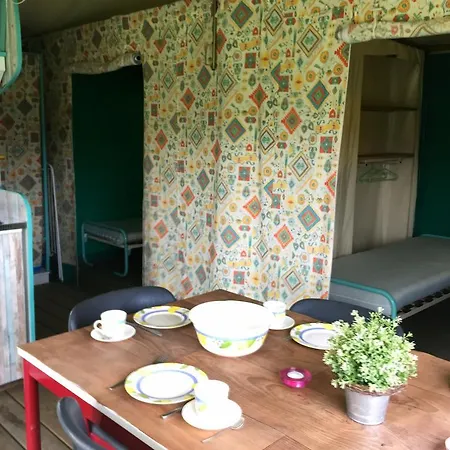 Luxe tent Boerderijcamping De Kreitsberg