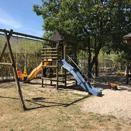 Luxe tent Boerderijcamping De Kreitsberg Zeeland